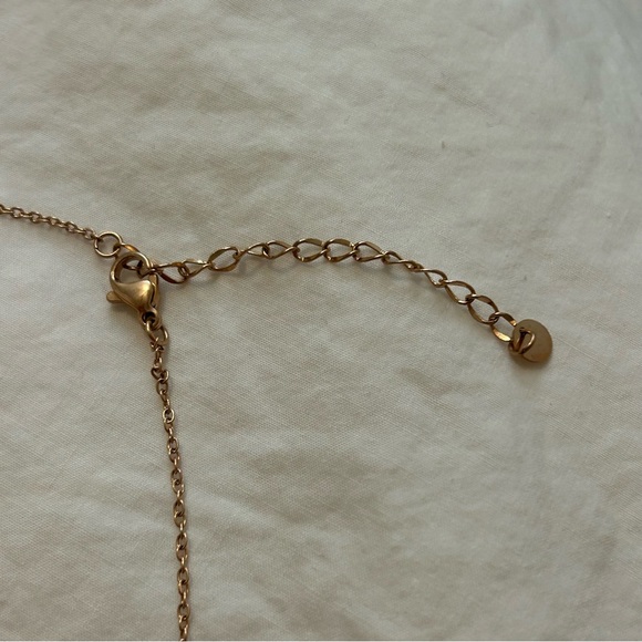 Interlocking Gold Plated Necklace - Picture 3 of 3